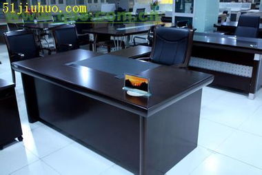 龍華觀瀾二手辦公用品回收指南 屏風、辦公沙發(fā)、空調、電腦等一站式服務